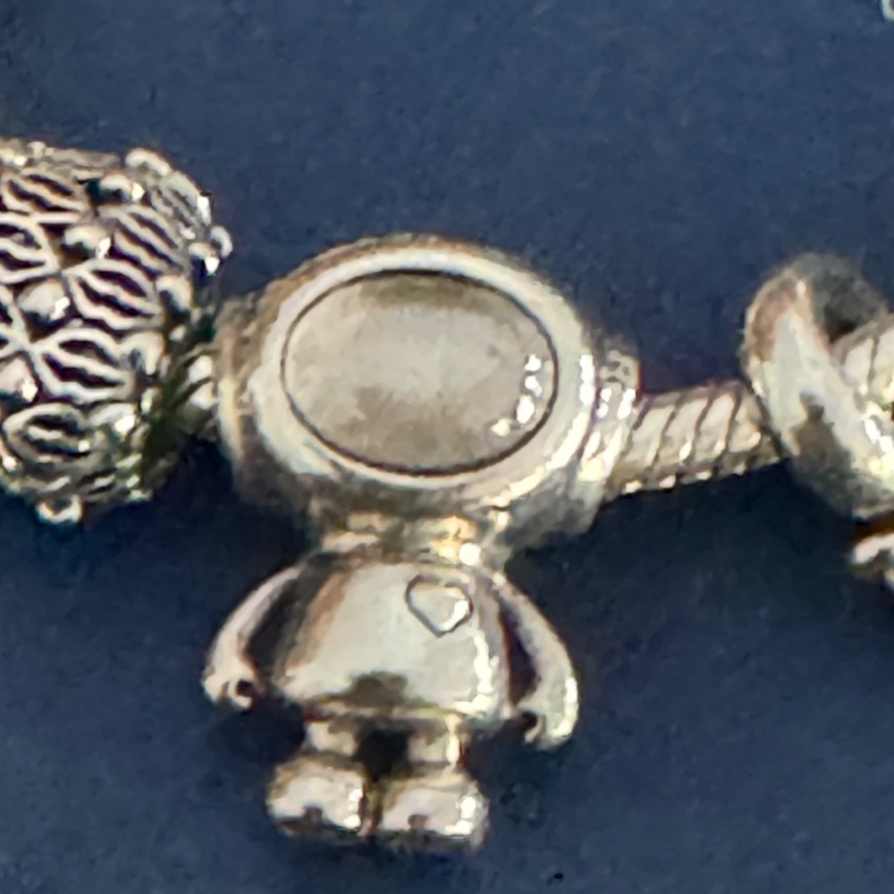 Pandora Charm Bracelet Silver with 6 charms - Picture 2 of 8